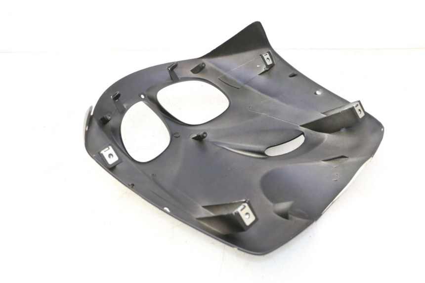 photo de CARENA ANTERIORE SUPERIORE PEUGEOT TKR TREKKER FURIOUS 50 (2005 - 2014) - Dettagli dei punti di fissaggio