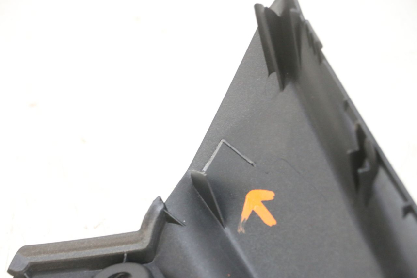 photo de CARENA ANTERIORE SUPERIORE YAMAHA TRICITY 300 (2020 - 2024) - Altra angolazione