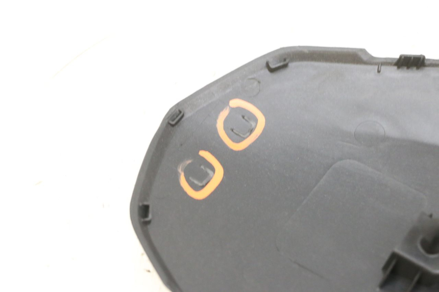 photo de CARENA ANTERIORE SUPERIORE YAMAHA TRICITY 300 (2020 - 2024) - Primo piano tecnico