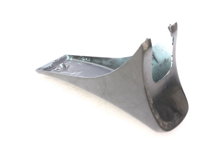 photo de CARENA ANTERIORE SUPERIORE PIAGGIO VESPA PK FL 2T 50 (1990 - 1996) - Dettagli dei punti di fissaggio