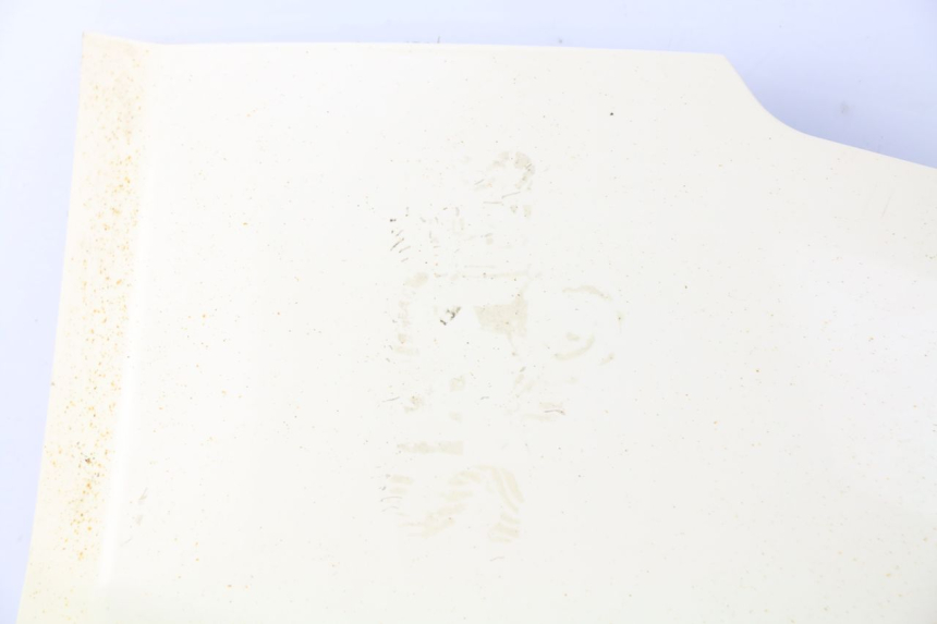 photo de FACCIATA ANTERIORE SUPERIORE PEUGEOT VIVACITY NEW 4T 50 (2008 - 2017) - Marcature e riferimenti originali