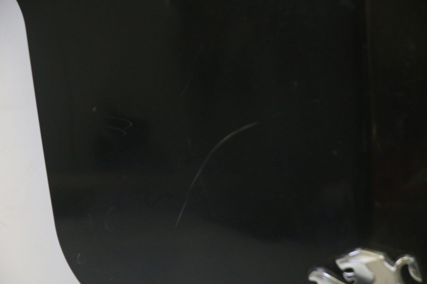 photo de FACCIATA ANTERIORE SUPERIORE PEUGEOT VIVACITY NEW 4T 50 (2008 - 2017) - Dettagli dei punti di fissaggio