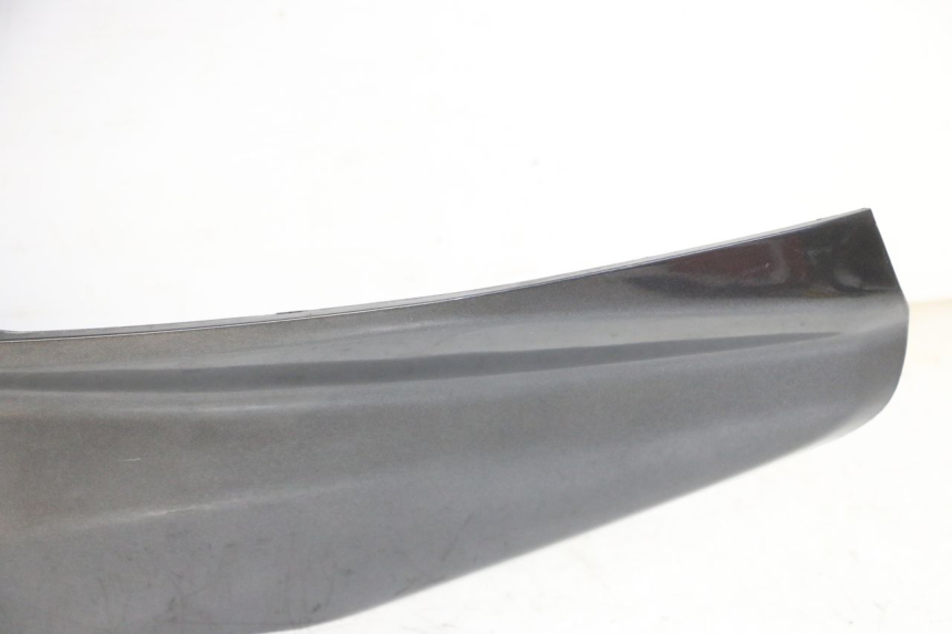 photo de CARENA ANTERIORE SUPERIORE MBK WAAP 125 (2008 - 2013) - Caratteristiche distintive