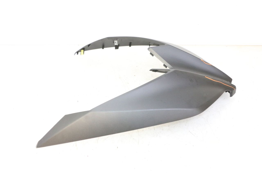 photo de CARENA ANTERIORE SUPERIORE YAMAHA XMAX X-MAX 125 (2021 - 2025) - Stato della superficie e materiale