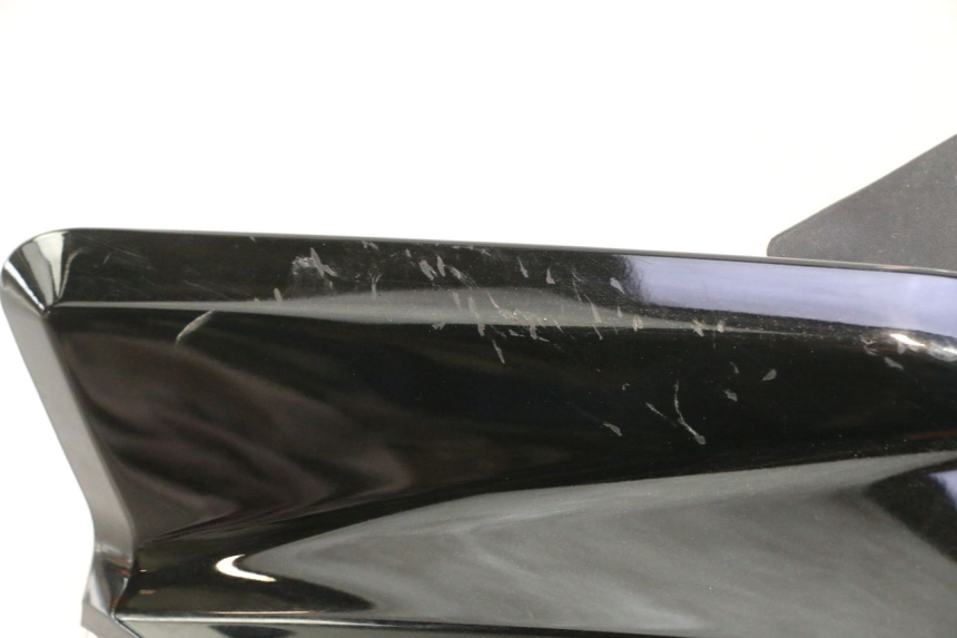photo de FACCIATA ANTERIORE SUPERIORE YAMAHA X-MAX XMAX 125 (2010 - 2013) - Stato della superficie e materiale