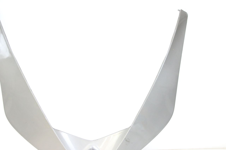 photo de FACCIATA ANTERIORE SUPERIORE PIAGGIO X10 125 (2012 - 2017) - Zoom sui componenti