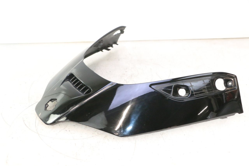 photo de FACCIATA ANTERIORE SUPERIORE PIAGGIO X8 STREET 125 (2006 - 2007) - Dettaglio del componente