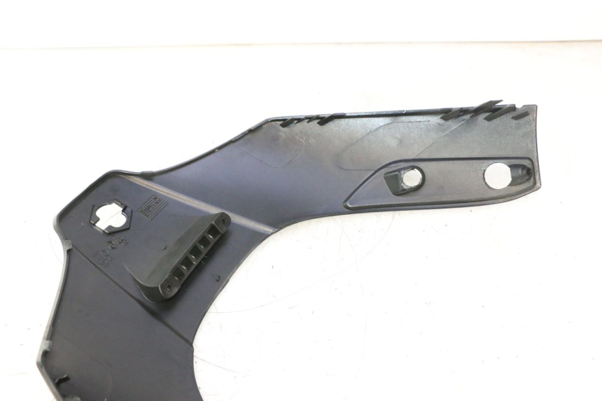 photo de FACCIATA ANTERIORE SUPERIORE PIAGGIO X8 STREET 125 (2006 - 2007) - Ricambio usato controllato