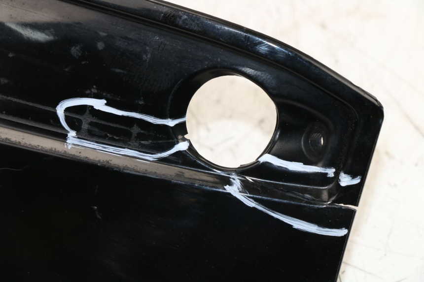 photo de FACCIATA ANTERIORE SUPERIORE PIAGGIO X8 STREET 125 (2006 - 2007) - Dettagli dei punti di fissaggio