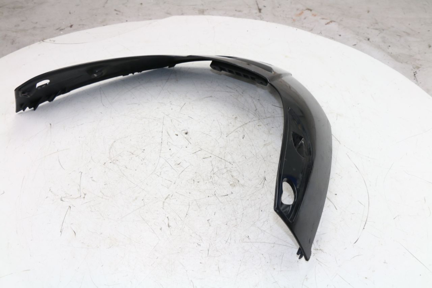 photo de FACCIATA ANTERIORE SUPERIORE PIAGGIO X8 STREET 125 (2006 - 2007) - Marcature e riferimenti originali