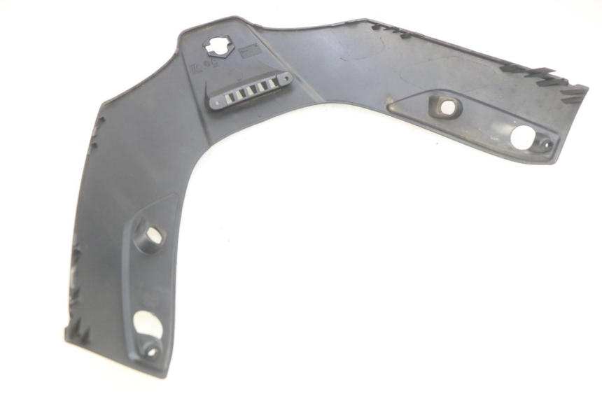 photo de FACCIATA ANTERIORE SUPERIORE PIAGGIO X8 125 (2004 - 2007) - Altra angolazione