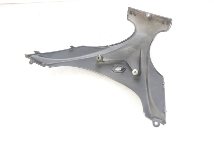 photo de FACCIATA ANTERIORE SUPERIORE PIAGGIO X9 EVOLUTION 125 (2003 - 2007) - Dettaglio del componente