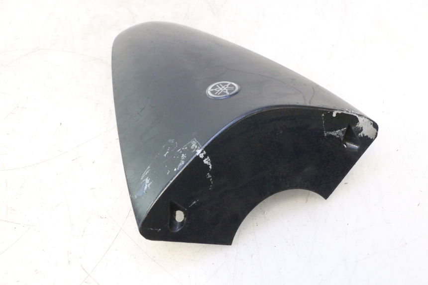 photo de CARENA ANTERIORE SUPERIORE YAMAHA YP MAJESTY 125 (2002 - 2006) - Altra angolazione