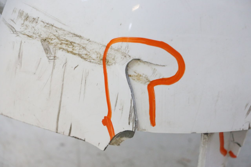 photo de SCUDO CARENA ANTERIORE PEUGEOT TWEET PRO CARGO 50 (2018 - 2022) - Angolazione alternativa