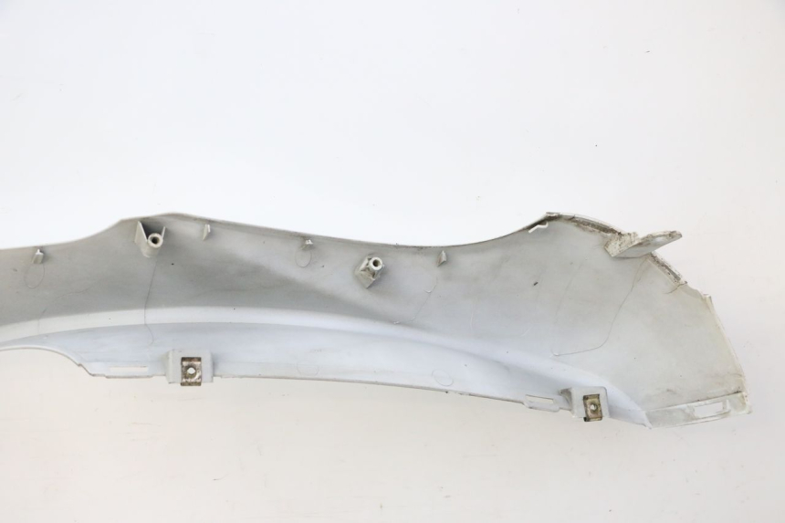 photo de SCUDO CARENA ANTERIORE PEUGEOT TWEET PRO CARGO 50 (2018 - 2022) - Dettagli dei punti di fissaggio