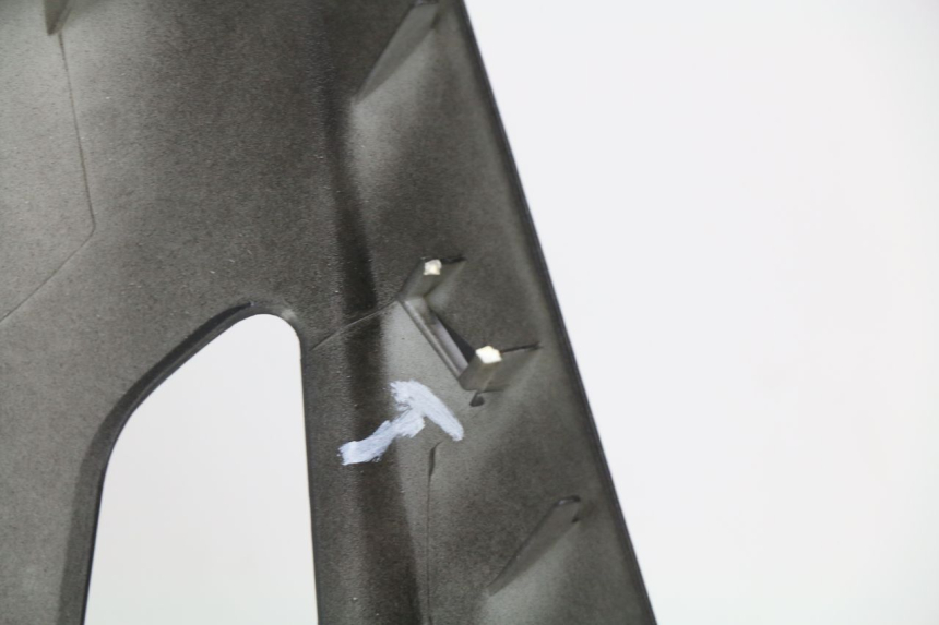 photo de FACCIATA ANTERIORE RAZZO VENICE 50 (2009 - 2014) - Altra vista dell'articolo