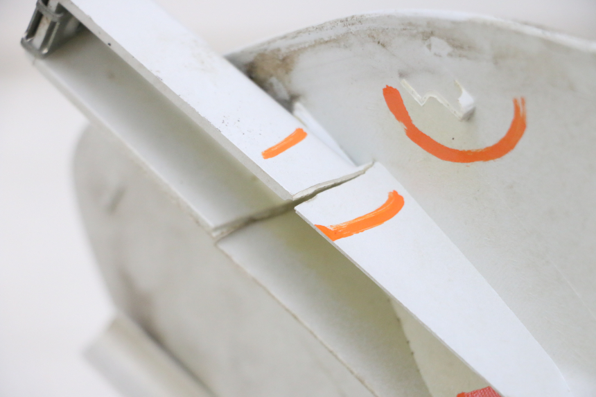 photo de SCUDO CARENA ANTERIORE YAMAHA X-MAX XMAX 125 (2010 - 2013) - Zoom sullo stato d'uso