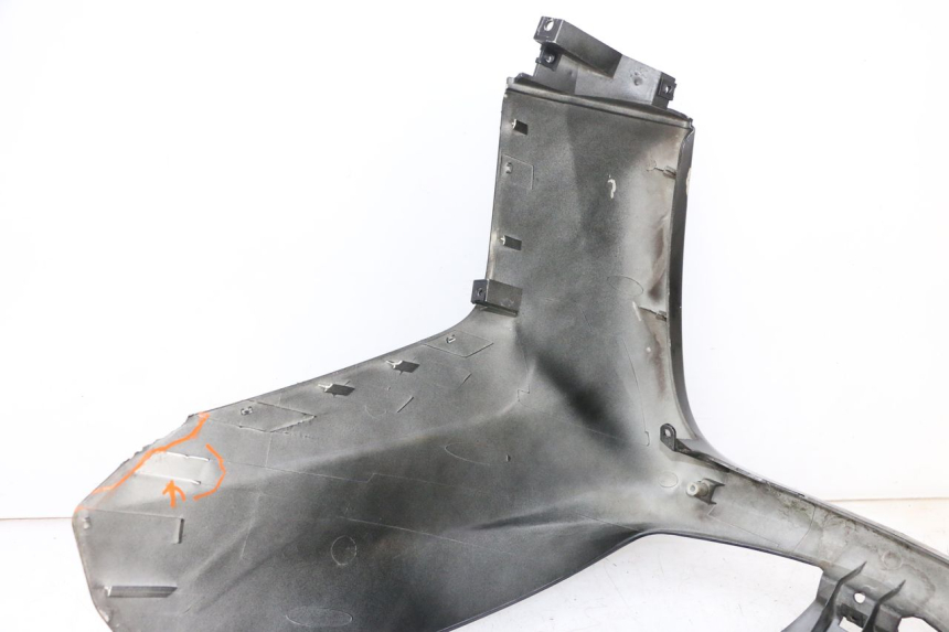 photo de FACCIATA ANTERIORE YAMAHA XMAX X-MAX 125 (2006 - 2009) - Angolazione alternativa