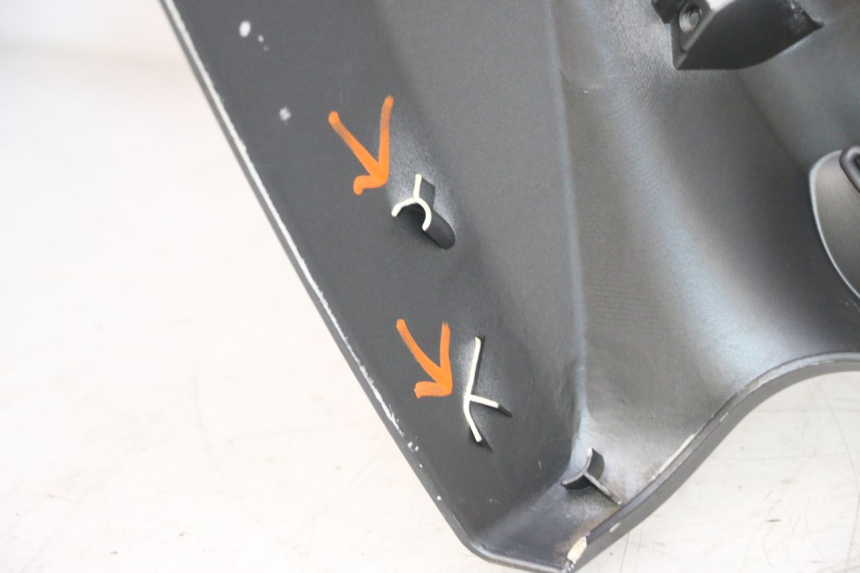 photo de SCUDO CARENA ANTERIORE YAMAHA X-MAX XMAX 125 (2010 - 2013) - Caratteristiche distintive