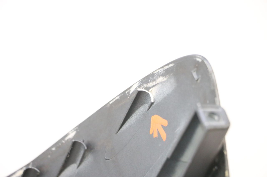 photo de SCUDO CARENA ANTERIORE YAMAHA X-MAX XMAX 125 (2010 - 2013) - Zoom sui componenti