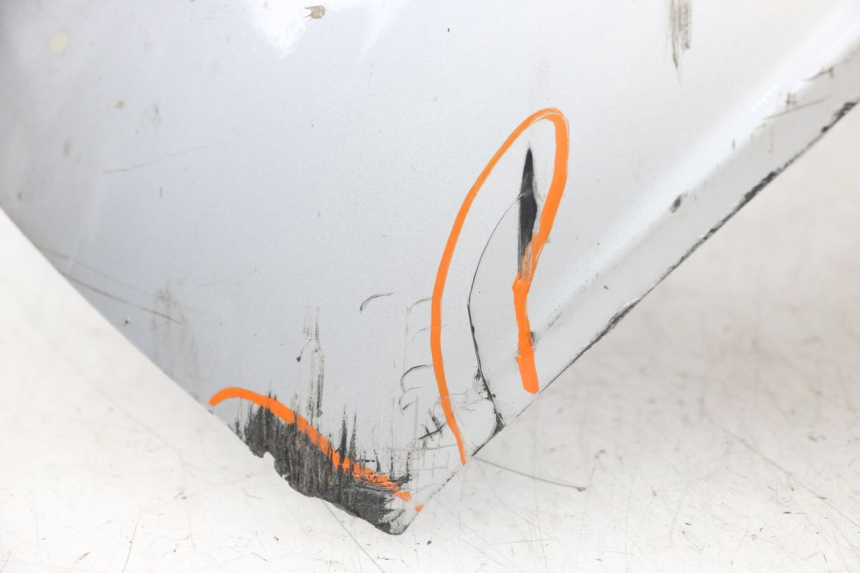 photo de FACCIATA ANTERIORE PIAGGIO X8 125 (2004 - 2007) - Zoom sui componenti