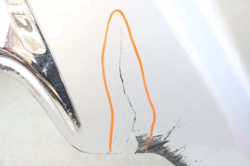 photo de FACCIATA ANTERIORE PIAGGIO X8 125 (2004 - 2007) - Focus sulla struttura