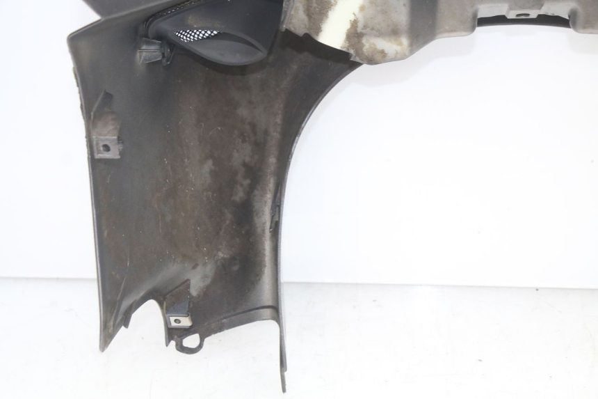 photo de FACCIATA ANTERIORE PIAGGIO X9 EVOLUTION 250 (2003 - 2007) - Primo piano tecnico