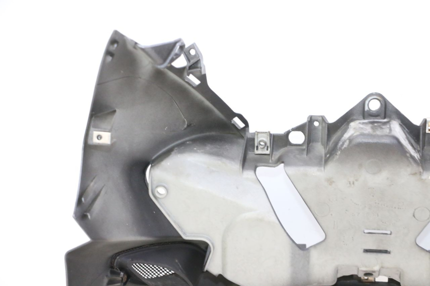 photo de FACCIATA ANTERIORE PIAGGIO X9 EVOLUTION 125 (2003 - 2007) - Stato della superficie e materiale