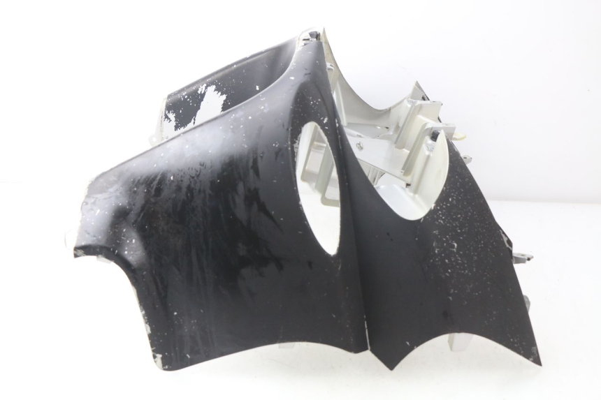 photo de FACCIATA ANTERIORE PIAGGIO X9 125 (2000 - 2003) - Marcature e riferimenti originali