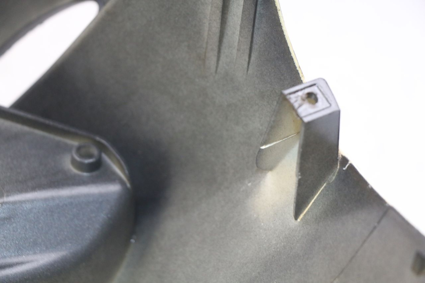 photo de FACCIATA ANTERIORE PIAGGIO X9 125 (2000 - 2003) - Dettaglio del componente