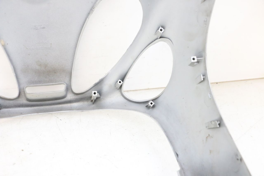 photo de FACCIATA ANTERIORE YAMAHA YP MAJESTY 125 (2002 - 2006) - Zoom sullo stato d'uso