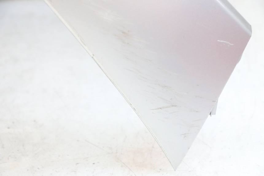 photo de FACCIATA ANTERIORE YAMAHA YP MAJESTY 125 (2002 - 2006) - Ricambio usato controllato