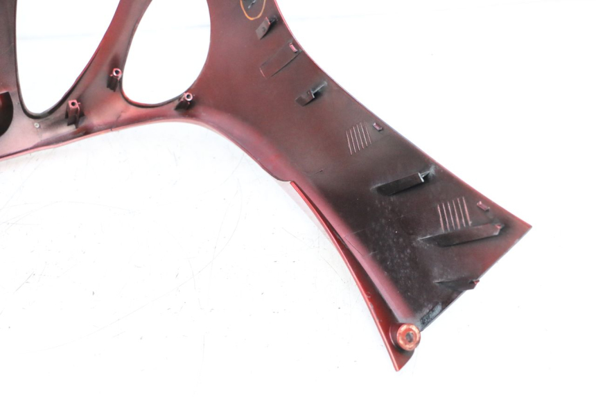 photo de SCUDO CARENA ANTERIORE YAMAHA YP MAJESTY 125 (1998 - 2001) - Zoom sullo stato d'uso