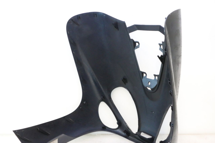 photo de FACCIATA ANTERIORE YAMAHA YP MAJESTY 125 (2002 - 2006) - Dettaglio del componente