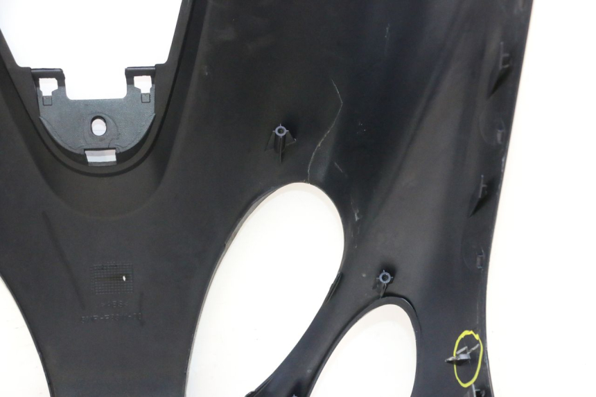 photo de FACCIATA ANTERIORE YAMAHA YP MAJESTY 125 (2002 - 2006) - Altra vista dell'articolo