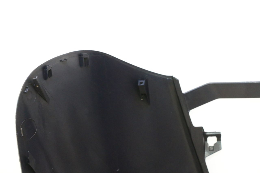 photo de FACCIATA ANTERIORE YAMAHA YP MAJESTY 125 (2002 - 2006) - Zoom sui componenti
