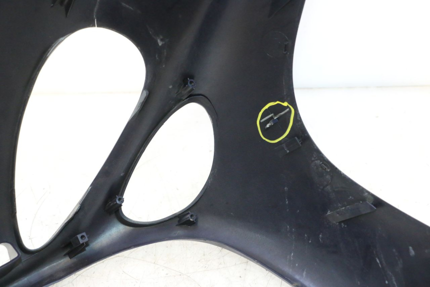 photo de FACCIATA ANTERIORE YAMAHA YP MAJESTY 125 (2002 - 2006) - Altra angolazione