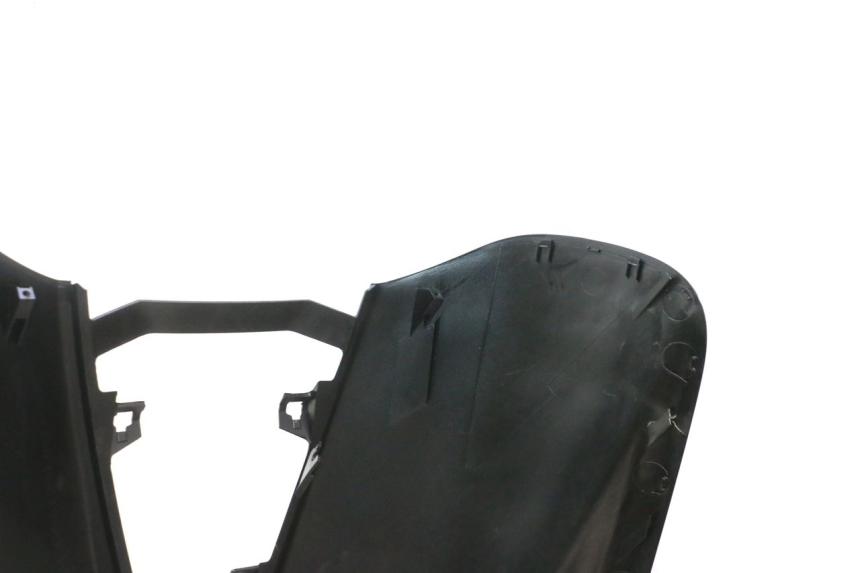 photo de FACCIATA ANTERIORE YAMAHA YP MAJESTY 125 (2002 - 2006) - Zoom sullo stato d'uso