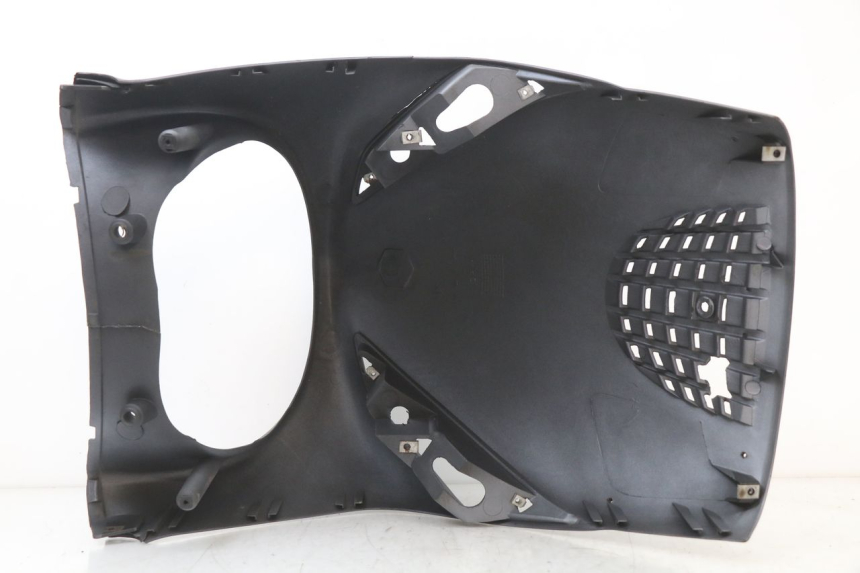 photo de ANTERIORE PIAGGIO ZIP 4T 50 (2018 - 2020) - Dettagli dei punti di fissaggio