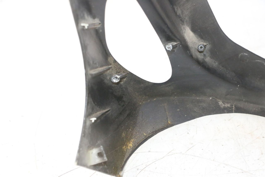 photo de SCUDO CARENA ANTERIORE UNIVERSAL BIKE ZN50QT-11B 50 (2018 - 2021) - Dettagli dei punti di fissaggio