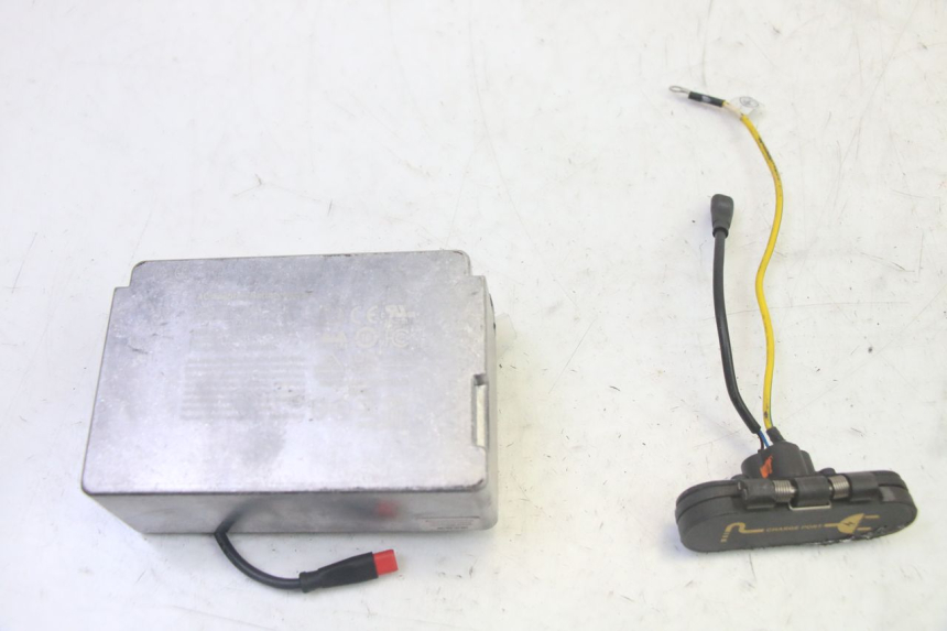 photo de FASCIO BATTERIA SEGWAY NINEBOT F65I 1 - Vista principale