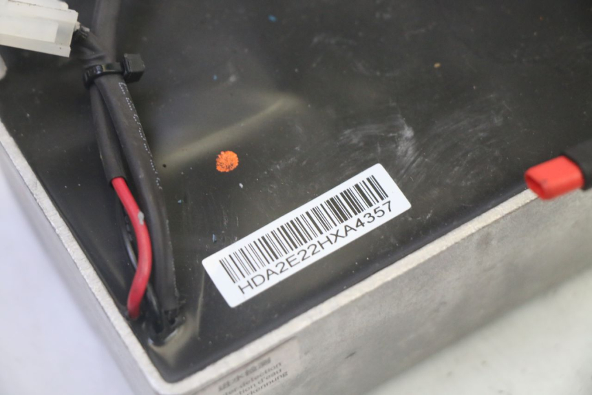 photo de FASCIO BATTERIA SEGWAY NINEBOT F65I 1 - Primo piano tecnico