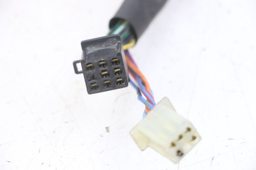 photo de STRUMENTI CABLAGGIO HONDA CBF 500 (2004 - 2007) - Primo piano tecnico