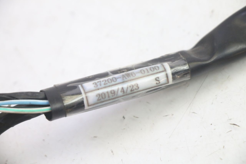 photo de FAISCEAU CONTACHILOMETRI SYM CROX 4T 50 (2016 - 2023) - Dettagli dei punti di fissaggio