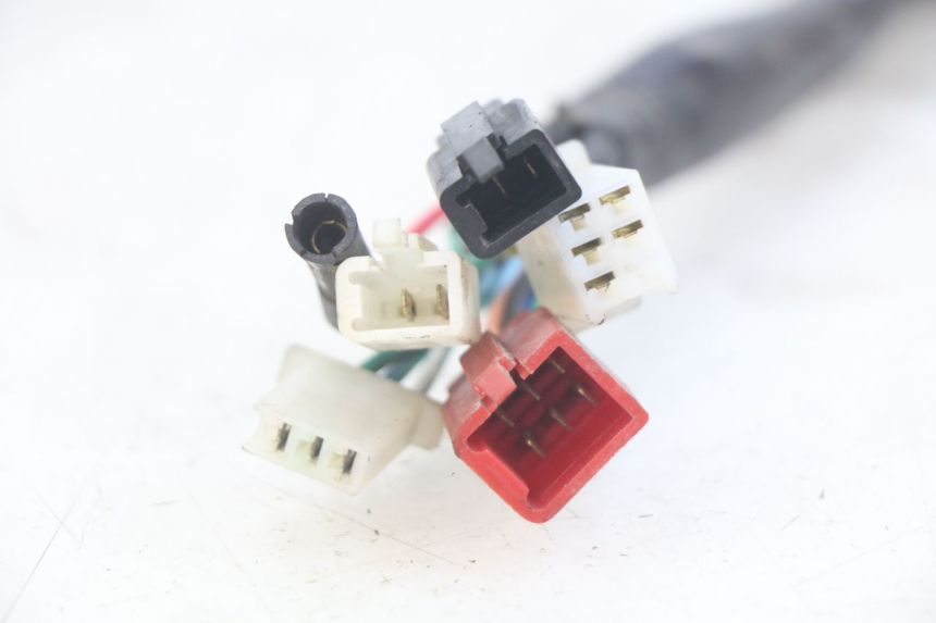 photo de FAISCEAU CONTACHILOMETRI SYM JET SPORT XR 50 (2006 - 2015) - Primo piano tecnico