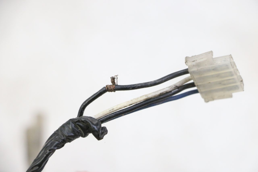 photo de STRUMENTI CABLAGGIO KYMCO LIKE 4T 50 (2019 - 2025) - Zoom sullo stato d'uso