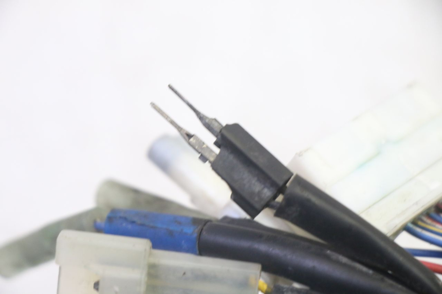 photo de IMPIANTO ELETTRICO YAMAHA FZ6 N FAZER 600 (2004 - 2006) - Altra angolazione