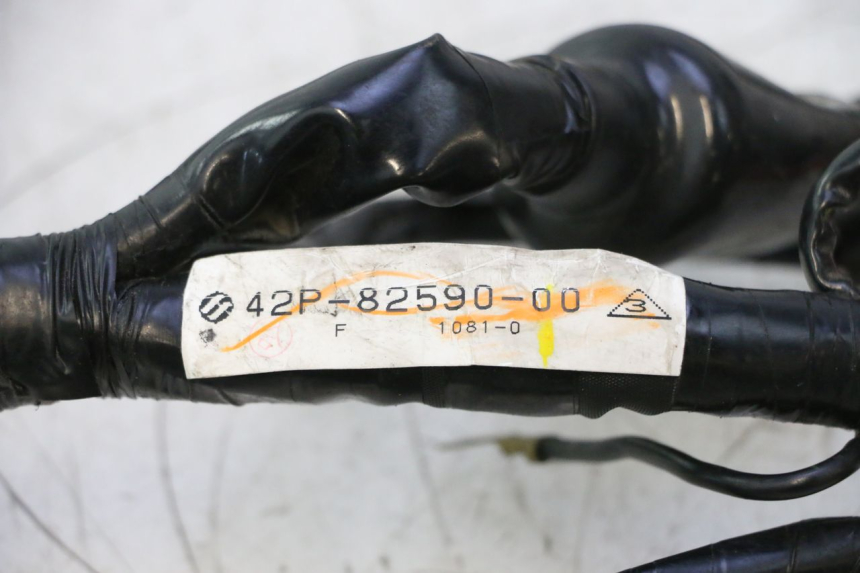 photo de Cablaggio YAMAHA FZ8 800 (2010 - 2016) - Stato della superficie e materiale