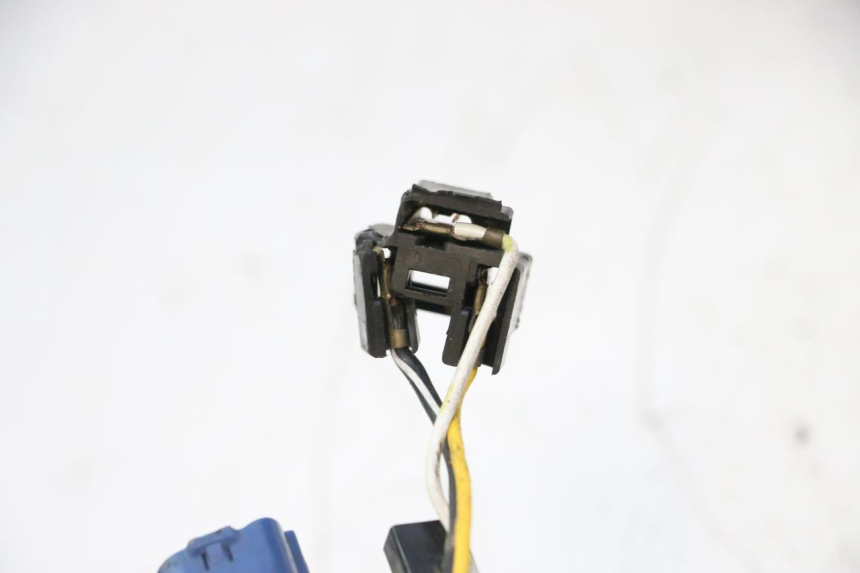 photo de IMPIANTO ELETTRICO SUZUKI GSF N BANDIT 1200 (2001 - 2005) - Altra angolazione