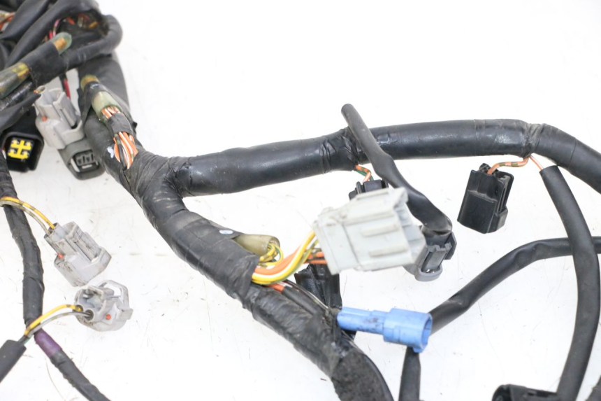 photo de IMPIANTO ELETTRICO SUZUKI GSR 750 (2011 - 2017) - Zoom sui componenti